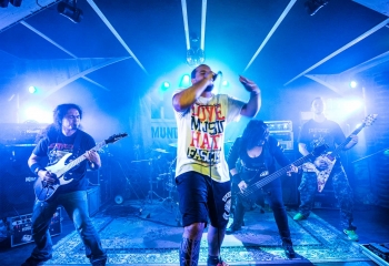 Hellvetica @ Das O, Spiez