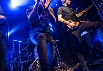 FRANK NEEDS HELP - Photo By Dänu