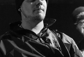 FRANK NEEDS HELP - Photo By Dänu