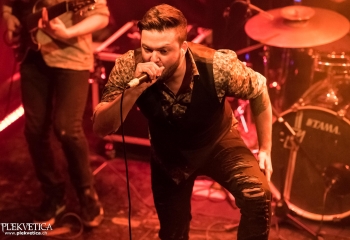 LIFE'S DECEMBER - Photo By Dänu