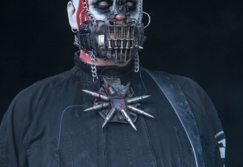 Ost + Front - Photo By Marc