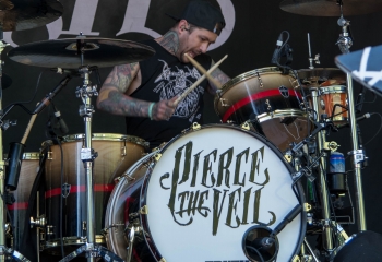 Pierce The Veil- Photo By Marc