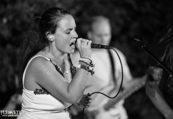 Previous To Following - Photo By Dänu