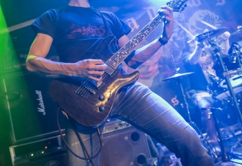 Shadow's Far - Photo By Dänu