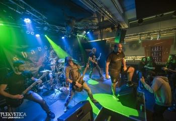 Shadow's Far - Photo By Dänu