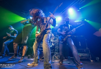 Shadow's Far - Photo By Dänu