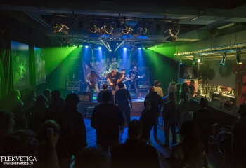 Shadow's Far - Photo By Dänu