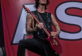 Asking Alexandria - Photo by Marc