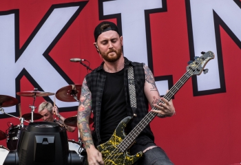 Asking Alexandria - Photo by Marc