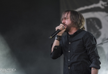 Bloodred Hourglass - Photo By Dänu