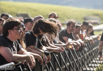Bloodred Hourglass - Photo By Dänu