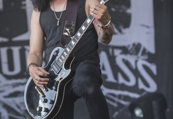 Bloodred Hourglass - Photo By Dänu