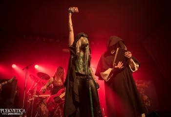 Burning Witches - Photo by Marc