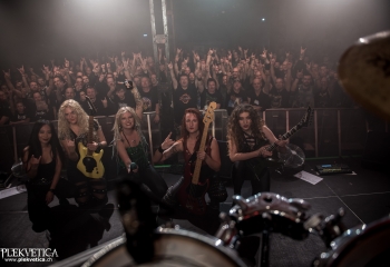 Burning Witches - Photo by Marc