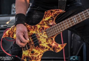 Chains Of Suffering - Photo by Marc