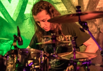 Comaniac- Photo by Marc