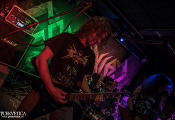 Comaniac- Photo by Marc