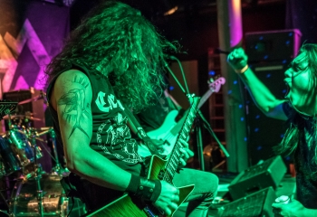 Comaniac- Photo by Marc