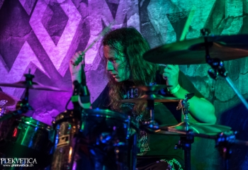 Comaniac- Photo by Marc