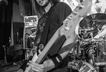 Comaniac- Photo by Marc