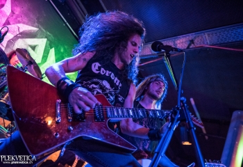 Comaniac- Photo by Marc