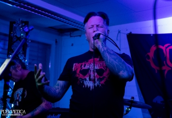 Controsion - Photo by Nati