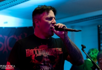 Controsion - Photo by Nati