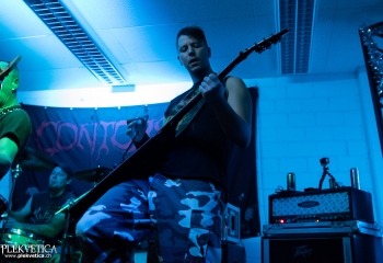 Controsion - Photo by Nati