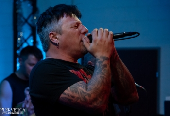 Controsion - Photo by Nati