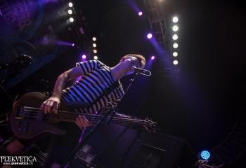 Currents - Photo by Marc