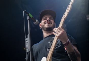 Defender - Photo by Marc