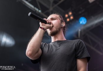 Defender - Photo by Marc