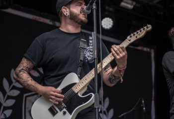 Defender - Photo by Marc