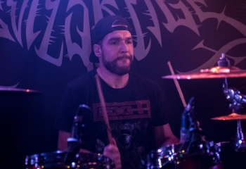 Devils Rage - Photo by Marc