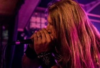 Devils Rage - Photo by Marc