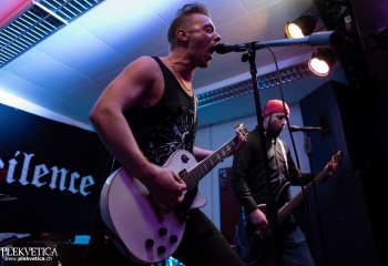 End Of Silence - Photo by Nati