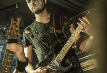 Frozen Gate - Photo By Dänu