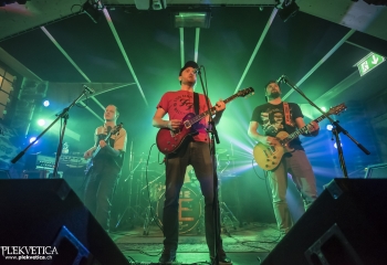 Glowing Shelter - Photo By Dänu