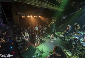 Hellvetica - Photo By Dänu