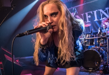 Infinitas - Photo by Marc