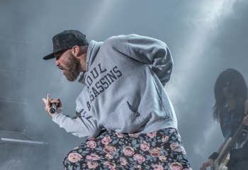 Limp Bizkit - Photo by Marc