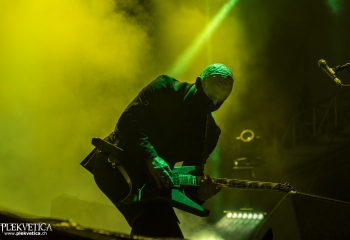 Limp Bizkit - Photo by Marc