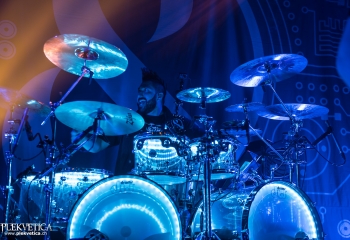 Of Mice & Men - Photo by Marc