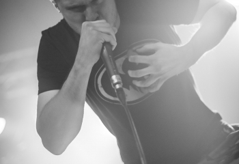 Oral Fistfuck - Photo By Dänu