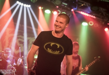 Oral Fistfuck - Photo By Dänu