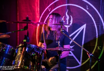 Punish - Photo by Marc