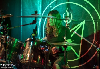 Punish - Photo by Marc