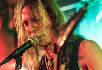 Punish - Photo by Marc