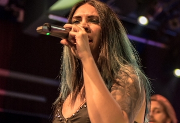 Scarlet Riot - Photo by Marc