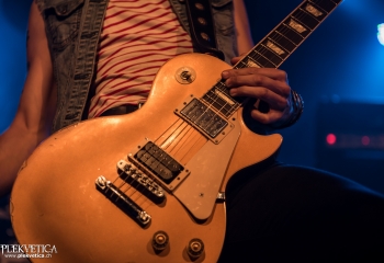 Skull Fist - Photo by Marc